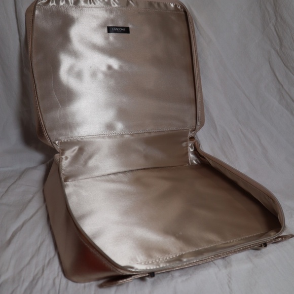 Lancome Holiday 2024 Rose Gold Case / CASE ONLY LIMITED EDITION - Picture 5 of 6